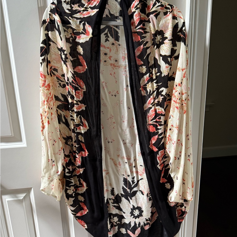Anthropologie Floral Kimono in Black and Cream